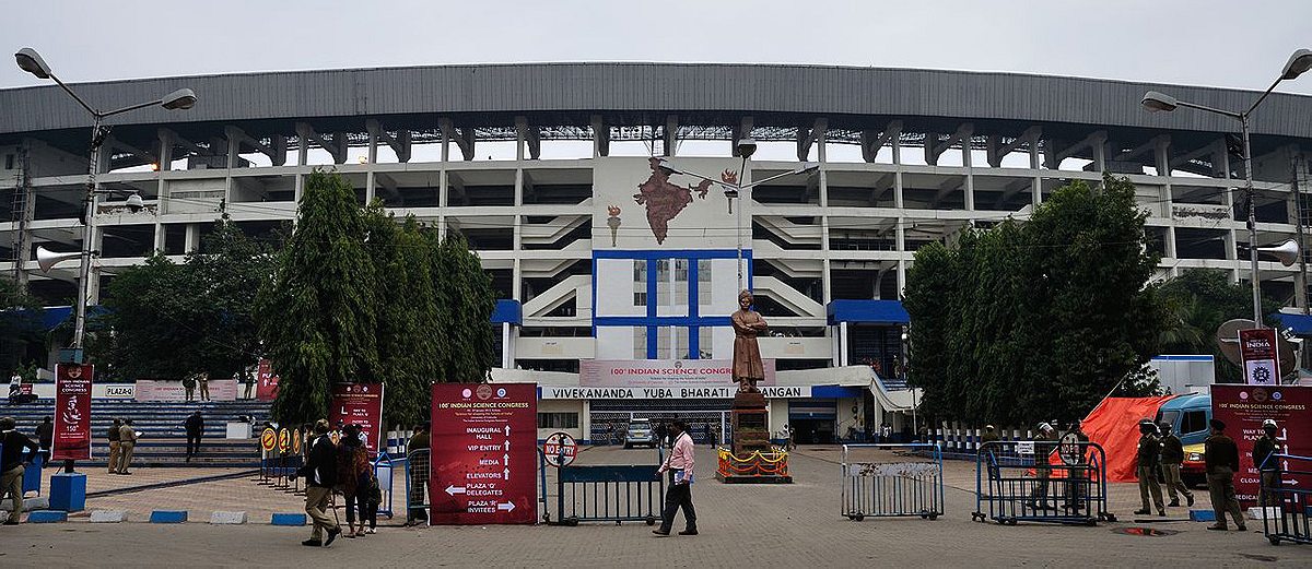 messi visits india