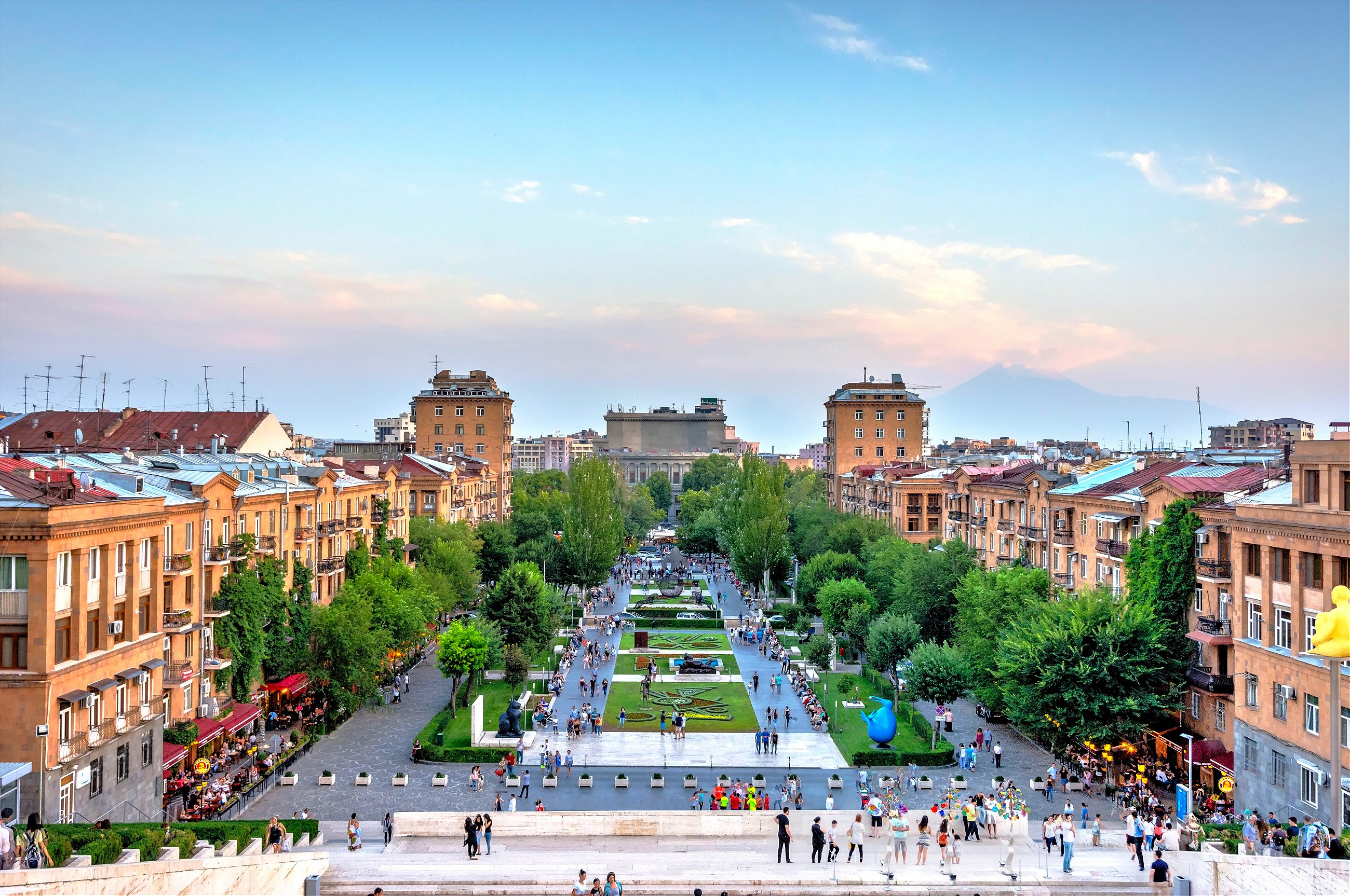 king travel yerevan